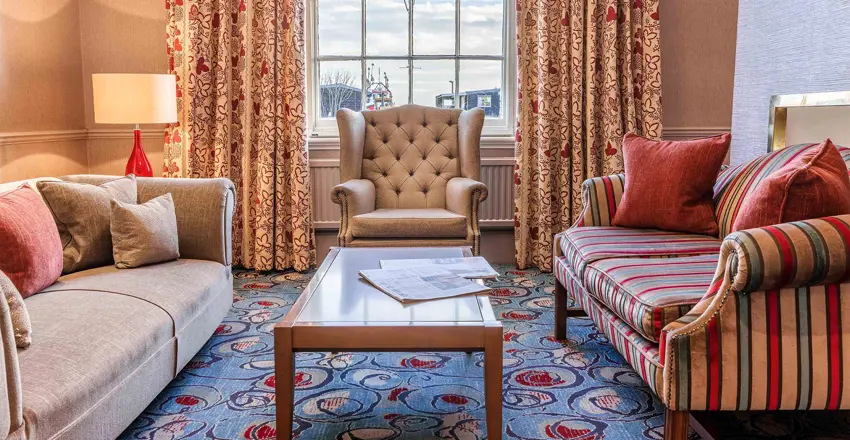 White Lion Hotel, coastal hotel in Suffolk, comfortable lounge looking out to sea