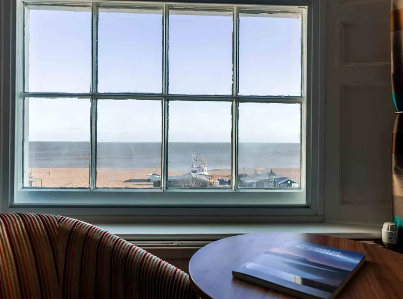 White Lion Hotel: Coastal Hotel in Aldeburgh, Suffolk, Views out to sea 
